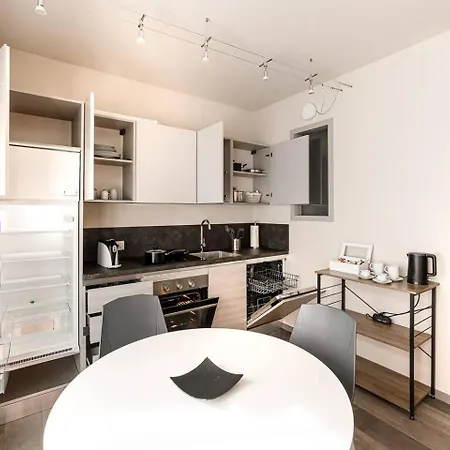 Residenza Cavour - A * Tirano
